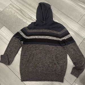 Urban Pipeline men’s sweater